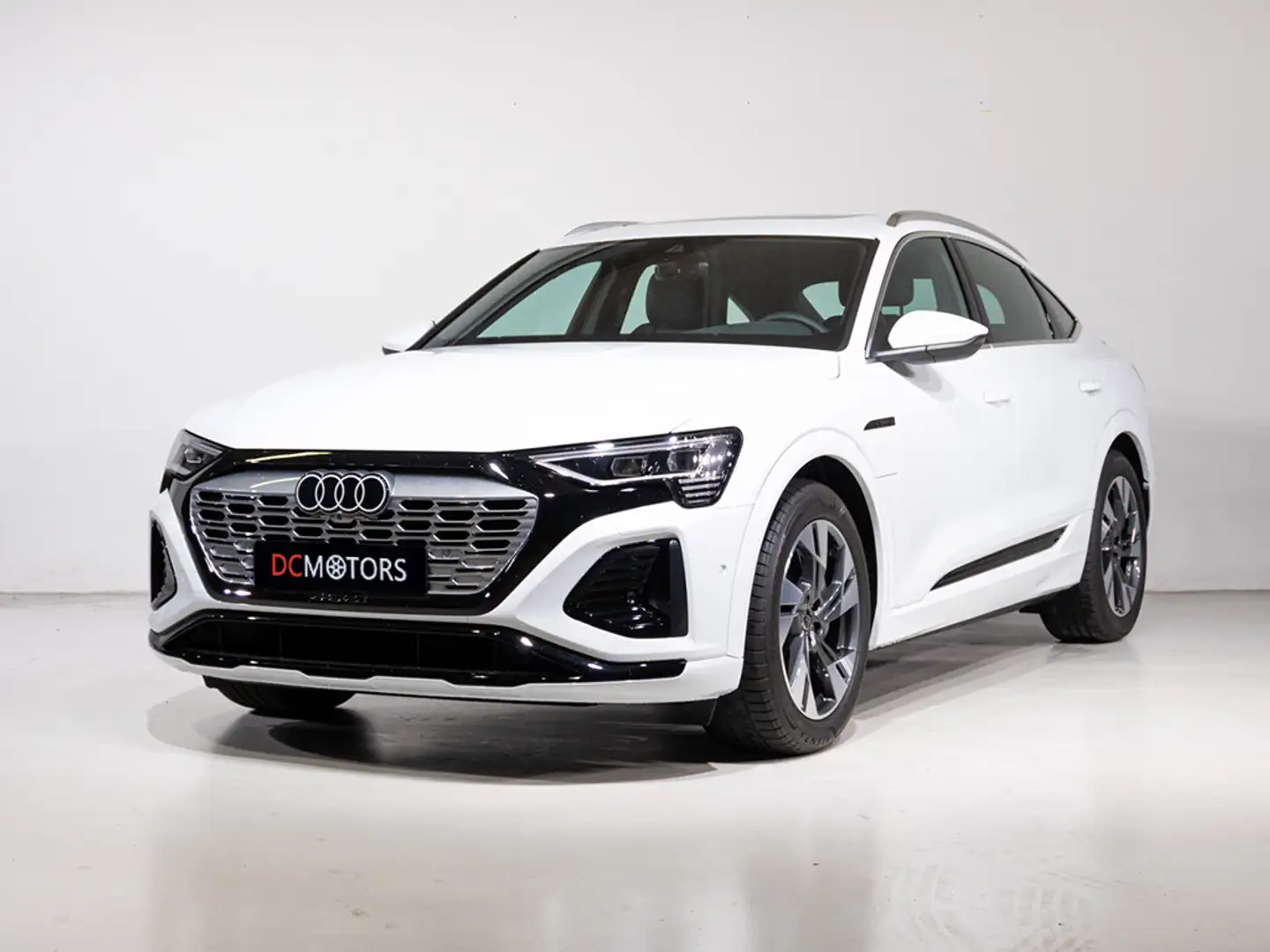 Audi Q8 e-tron Sportback 55 quattro S line - 2