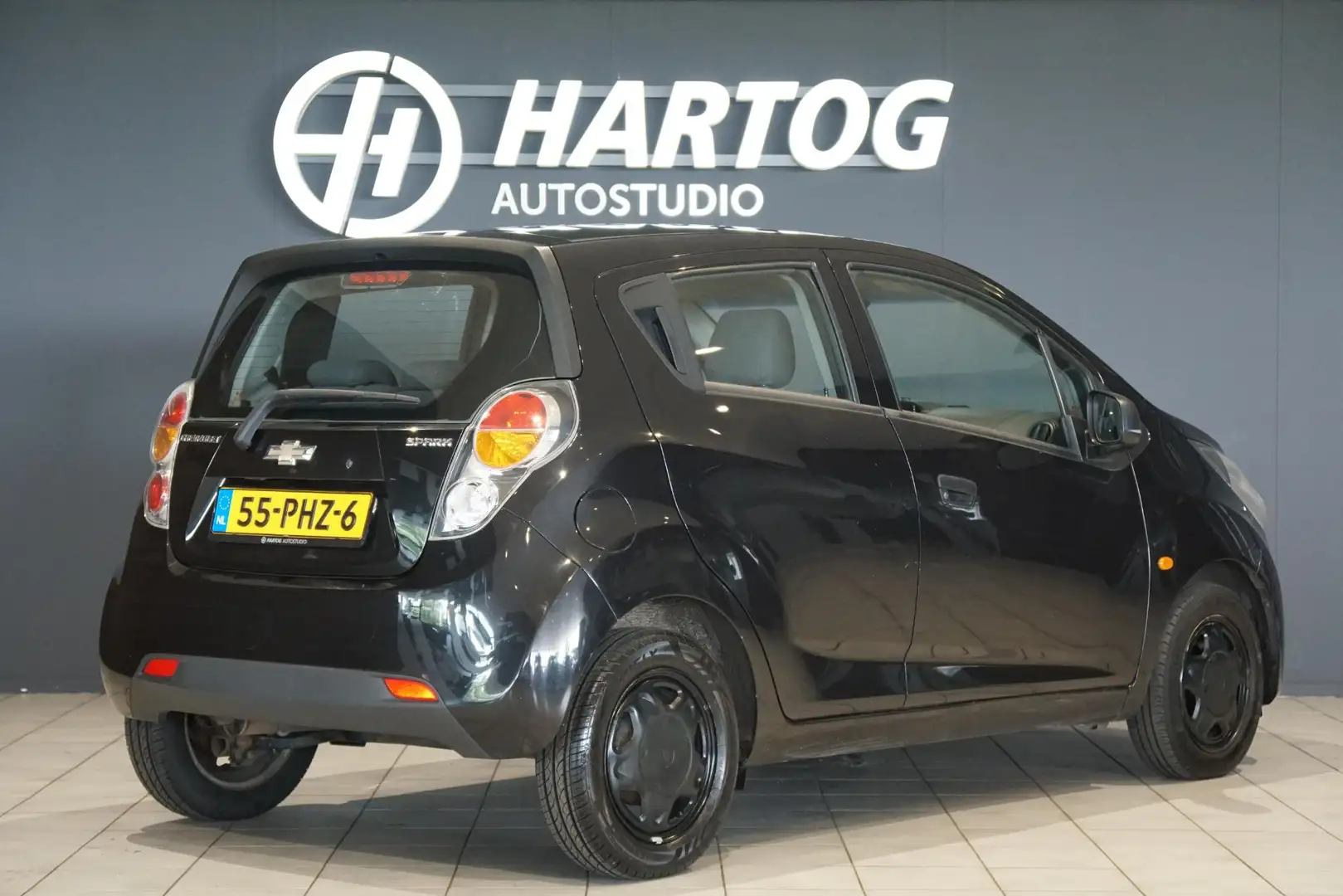Chevrolet Spark 1.0 16V L Zwart - 2