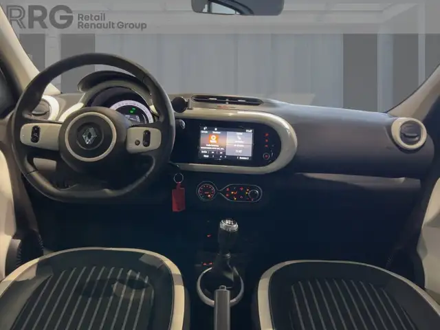 Renault Twingo view 10