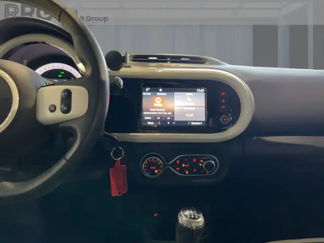 Renault Twingo view 12