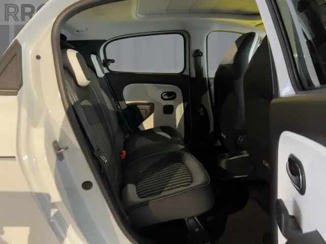 Renault Twingo view 9