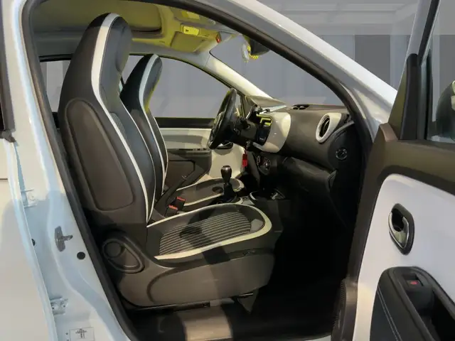 Renault Twingo view 8