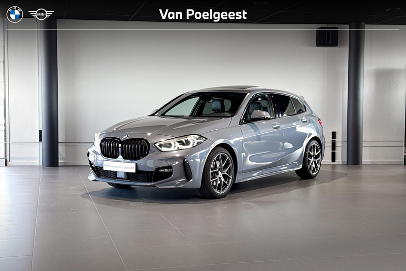 BMW 118 1 Serie 118i | M Sport | Glazen Panoramadak | Stoe