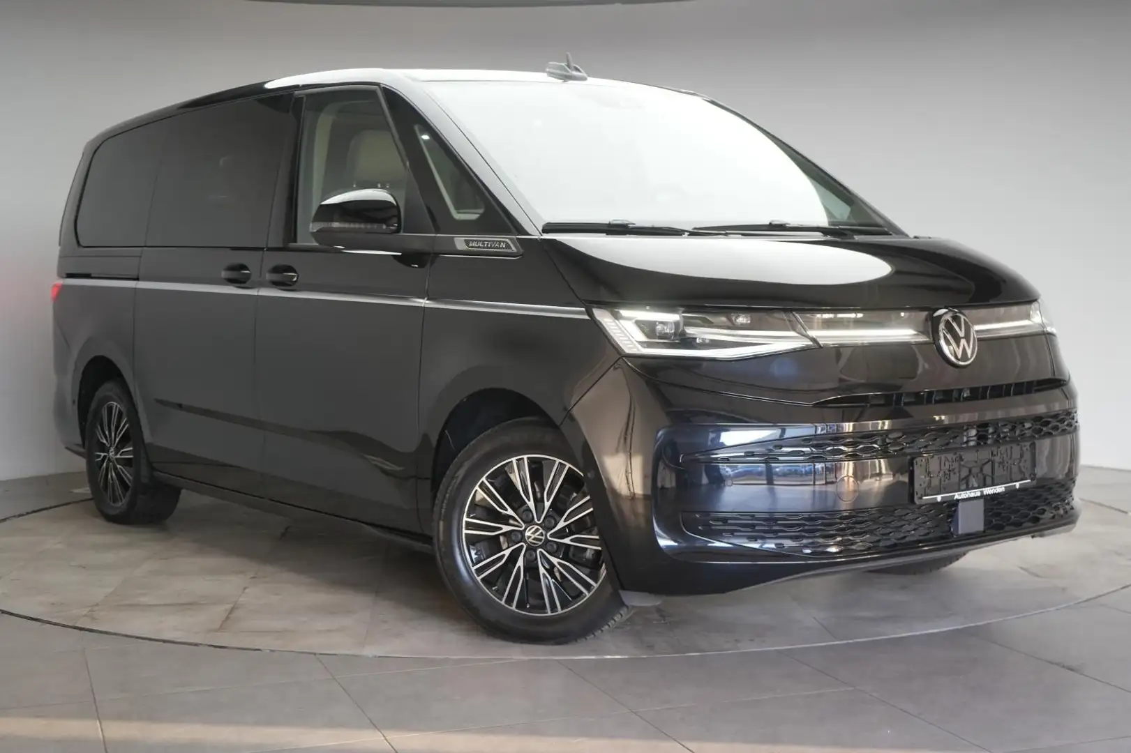 Volkswagen T7 Multivan 2,0 TDI SCR LÜ Style Noir - 1