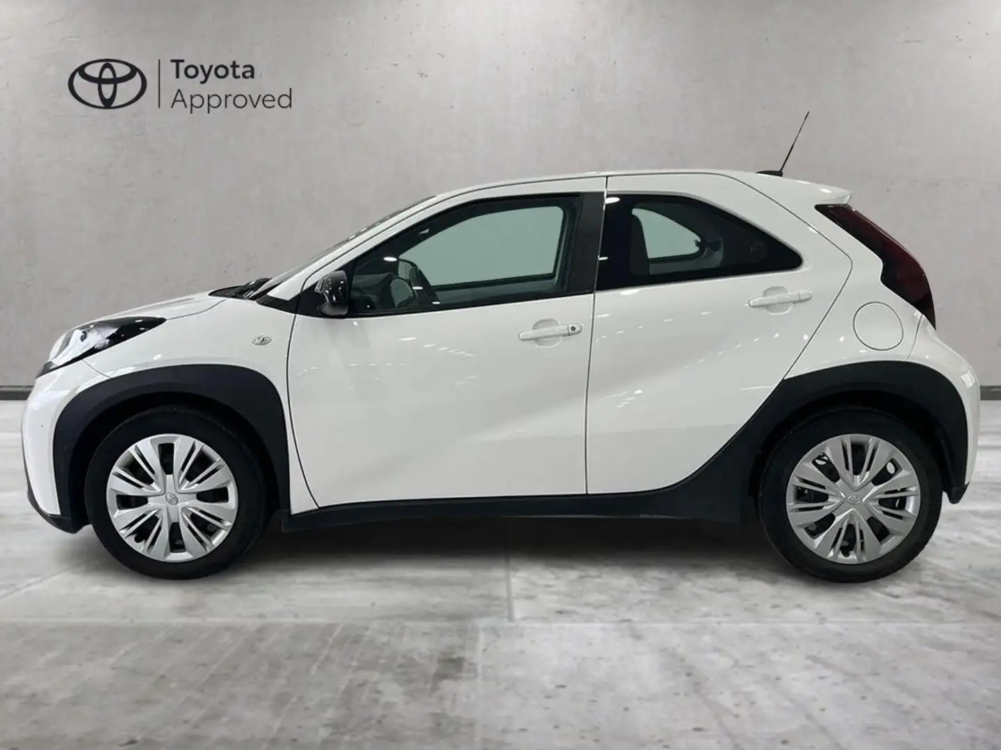 Toyota Aygo X Aygo X 1.0 Active 72cv Bianco - 2