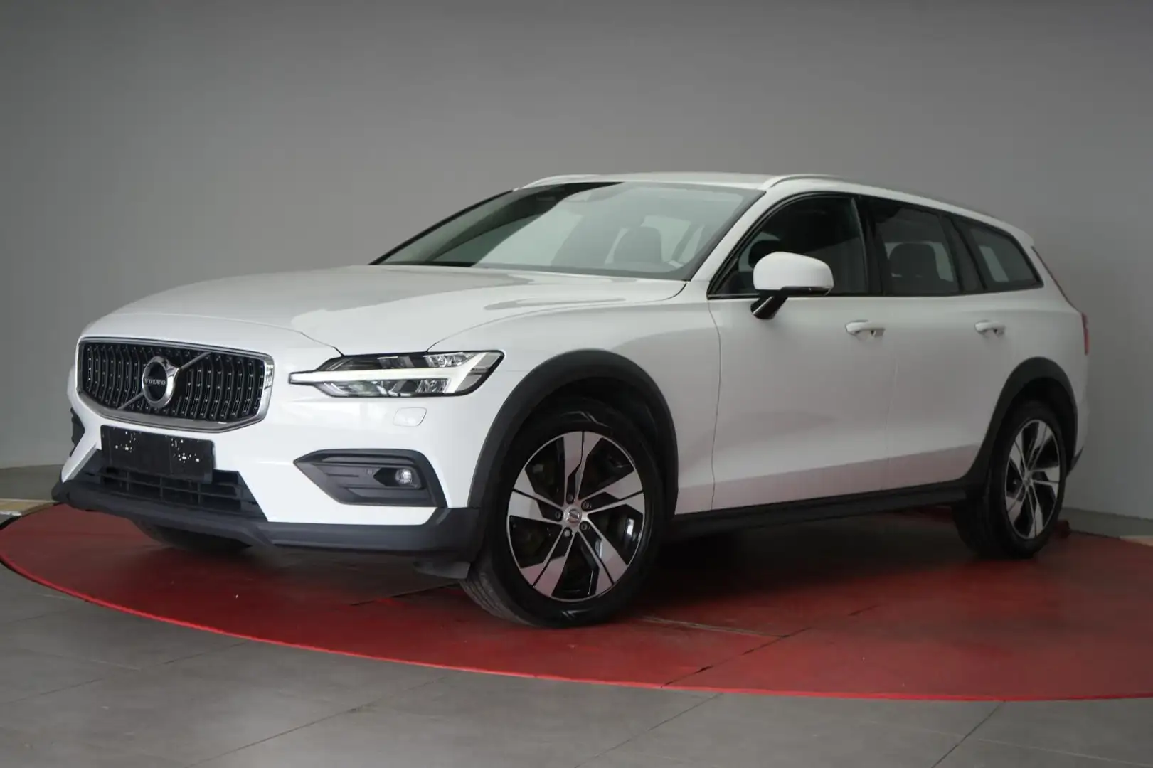 Volvo V60 Cross Country D4 AWD Geartronic Pro Navi/Led Bílá - 2