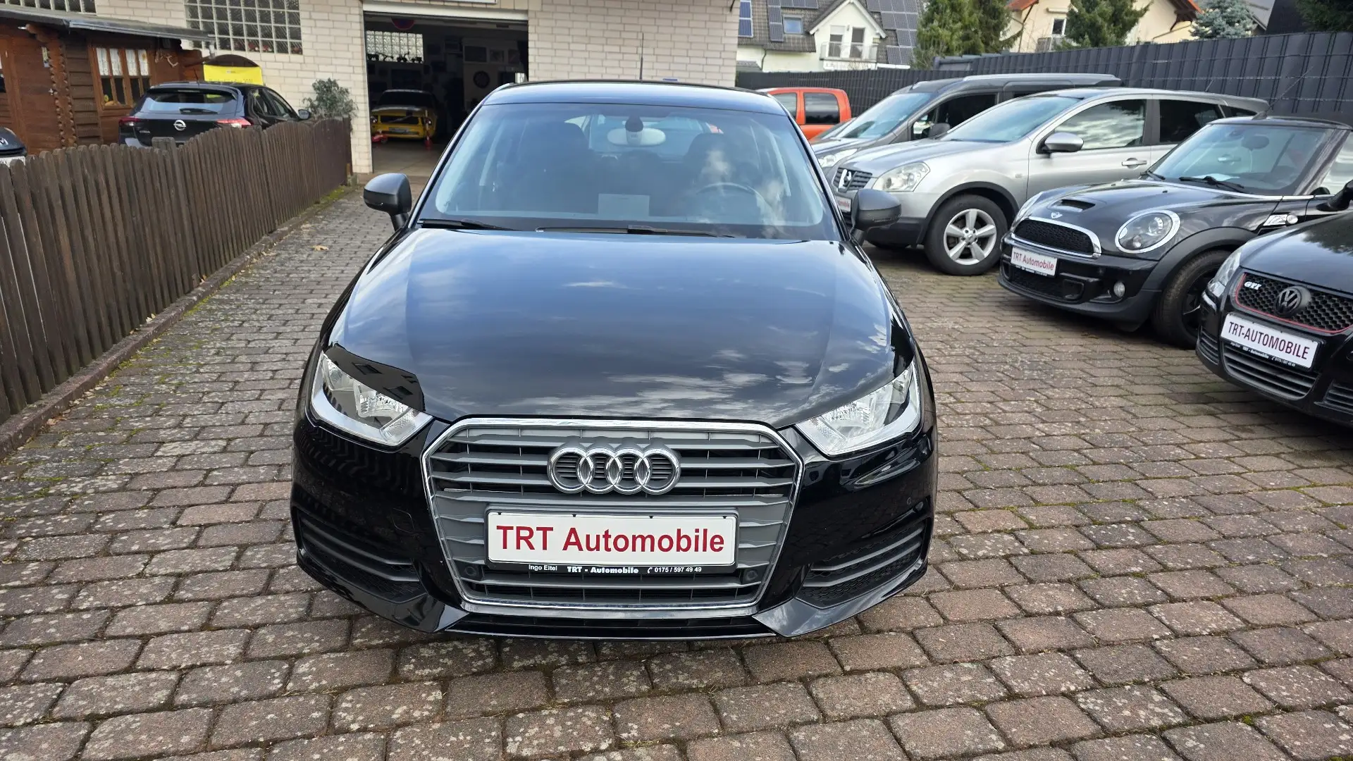 Audi A1 Navi Sitzh. Klimaauto. TÜV und Insp. neu 2.Hand Schwarz - 1