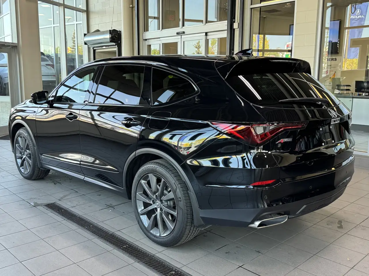Acura MDX снимка Acura MDX