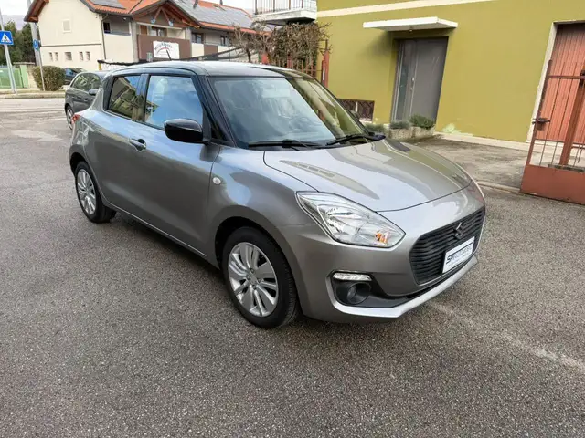 Suzuki Swift 1.2 Dualjet Cool 60.000 KM