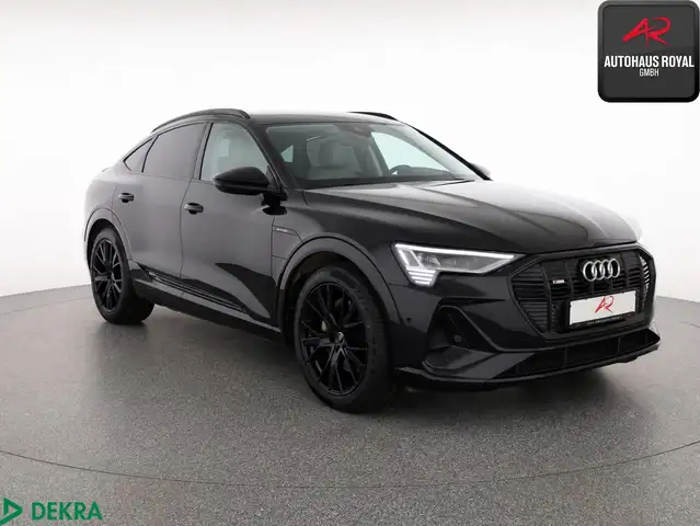 Audi E-Tron view 7