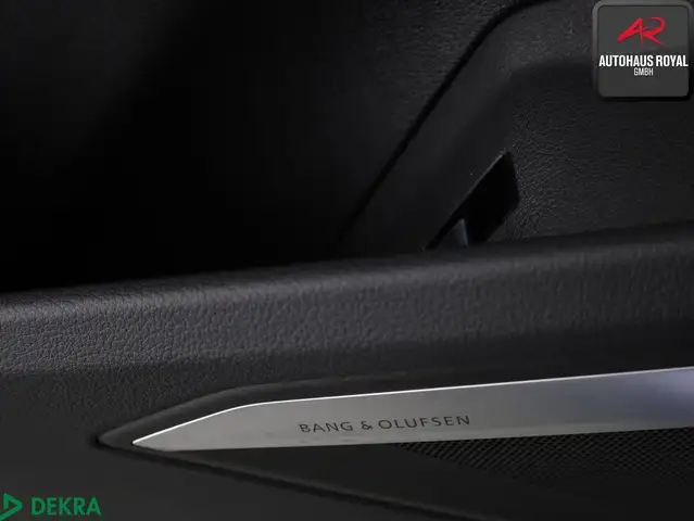 Audi E-Tron view 16