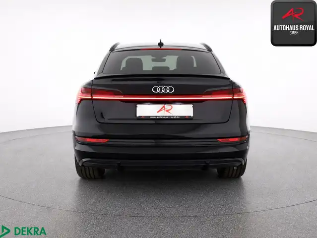 Audi E-Tron view 4