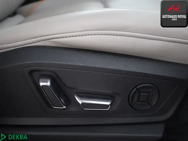 Audi E-Tron view 12
