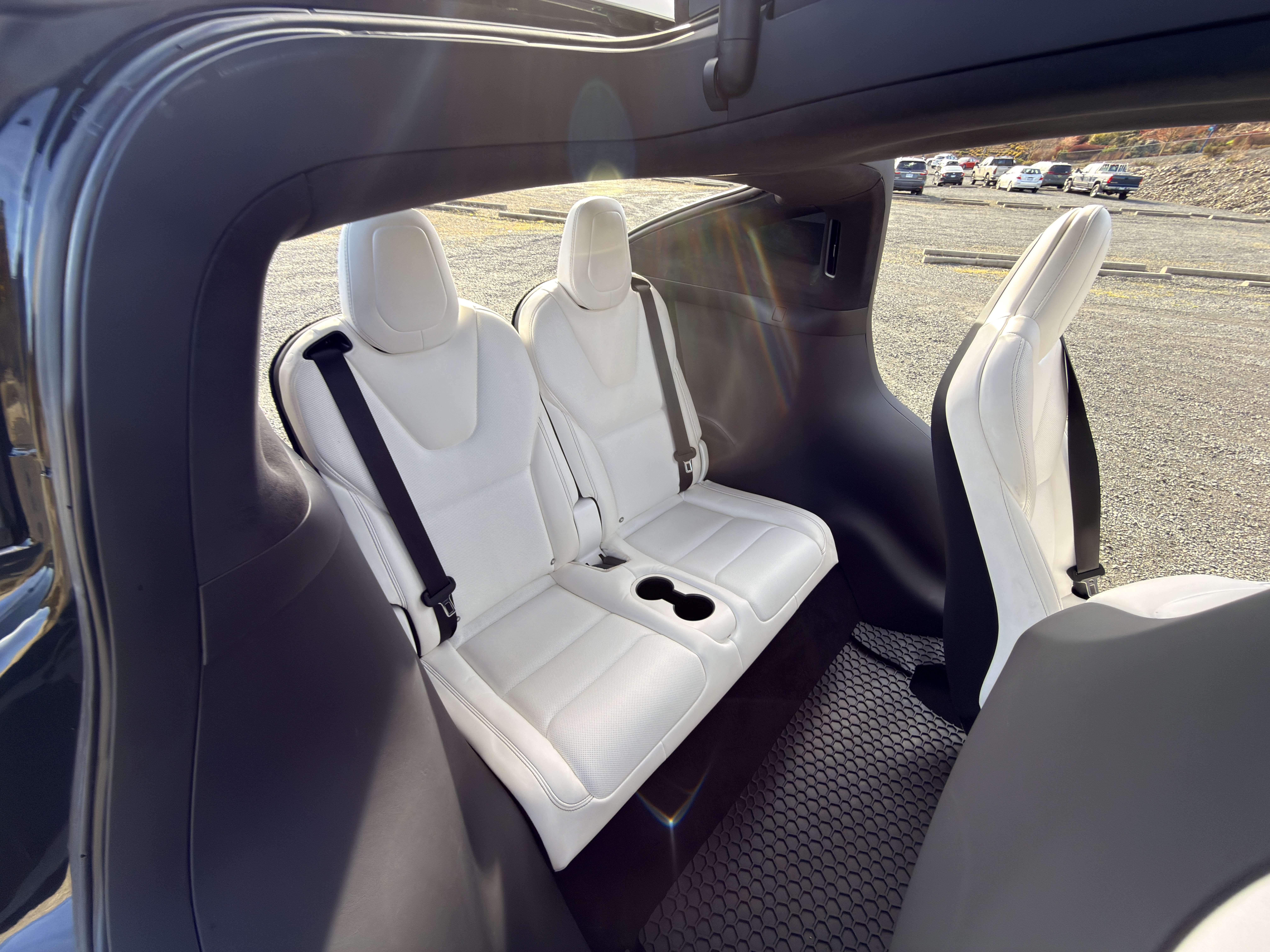 2018 Tesla Model X 75D AWD thumb 26