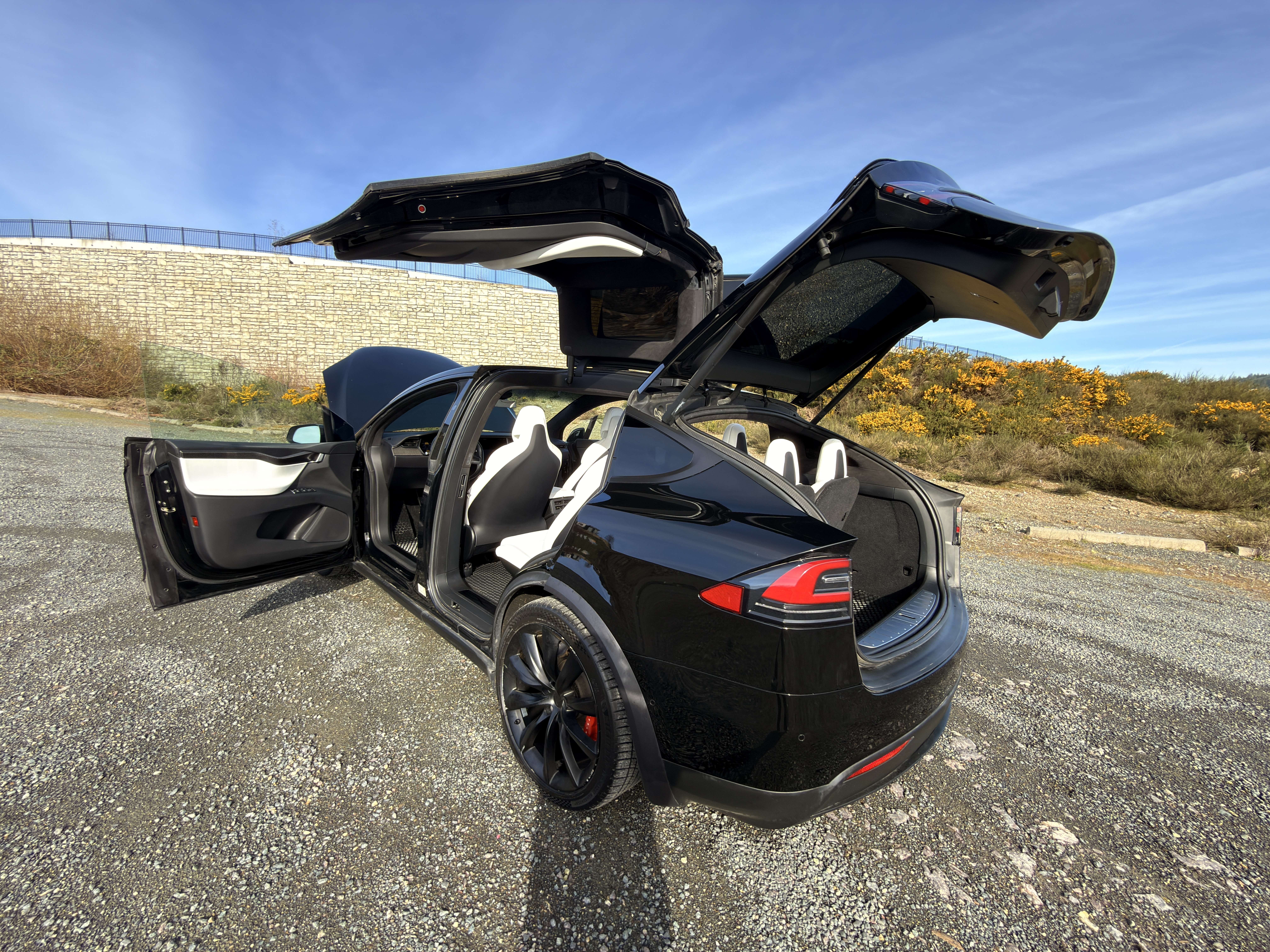 2018 Tesla Model X 75D AWD thumb 35