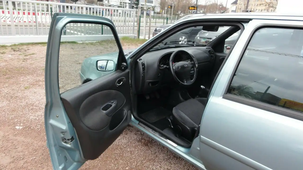 Ford Fiesta Lim. Ghia*150TKm*Motor+Getriebe+Klima TOP, foto 9