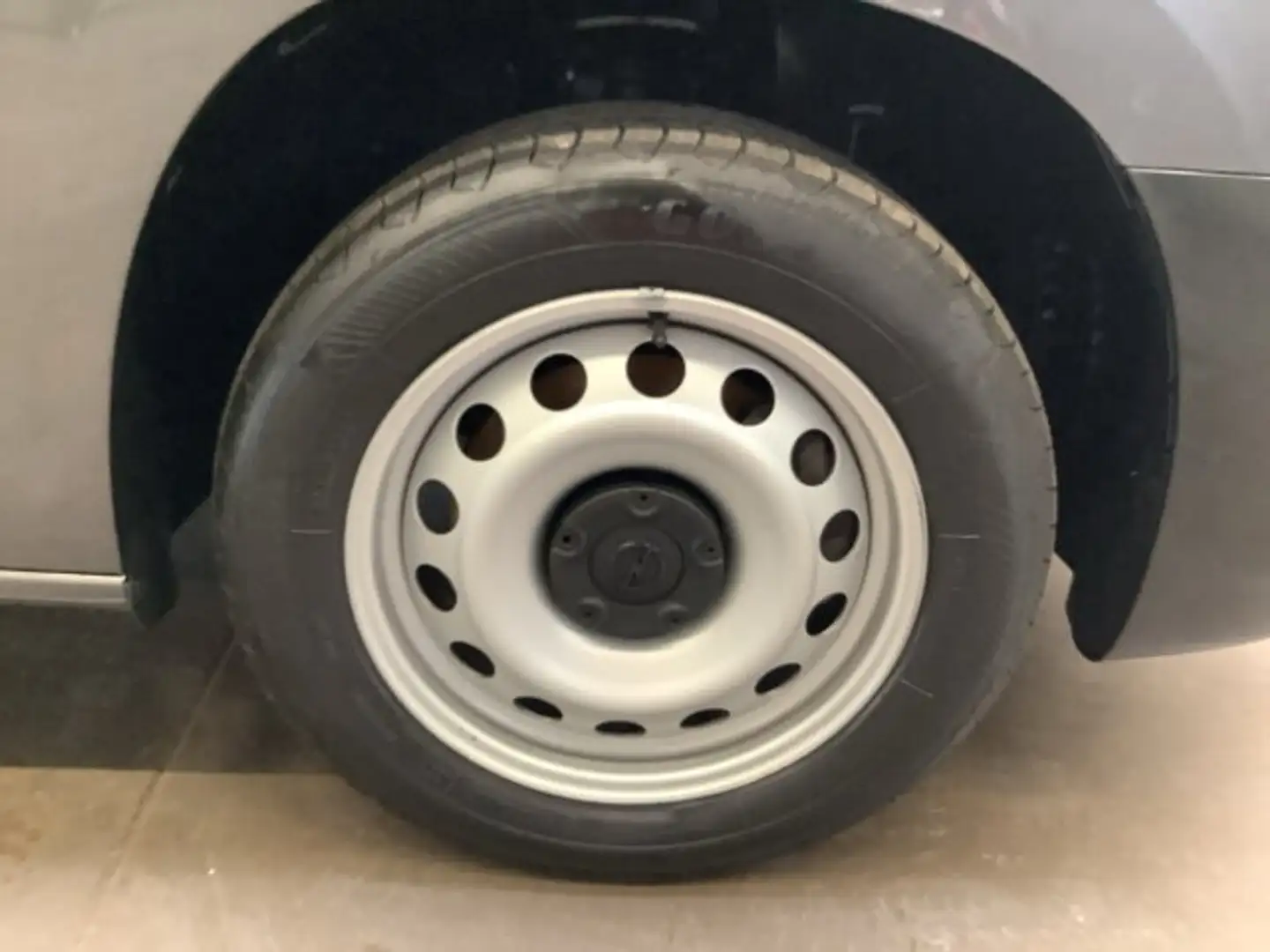 Opel Combo Cargo XL 1.5 D Klima Sortimo Regalsystem 131 Grijs - 2