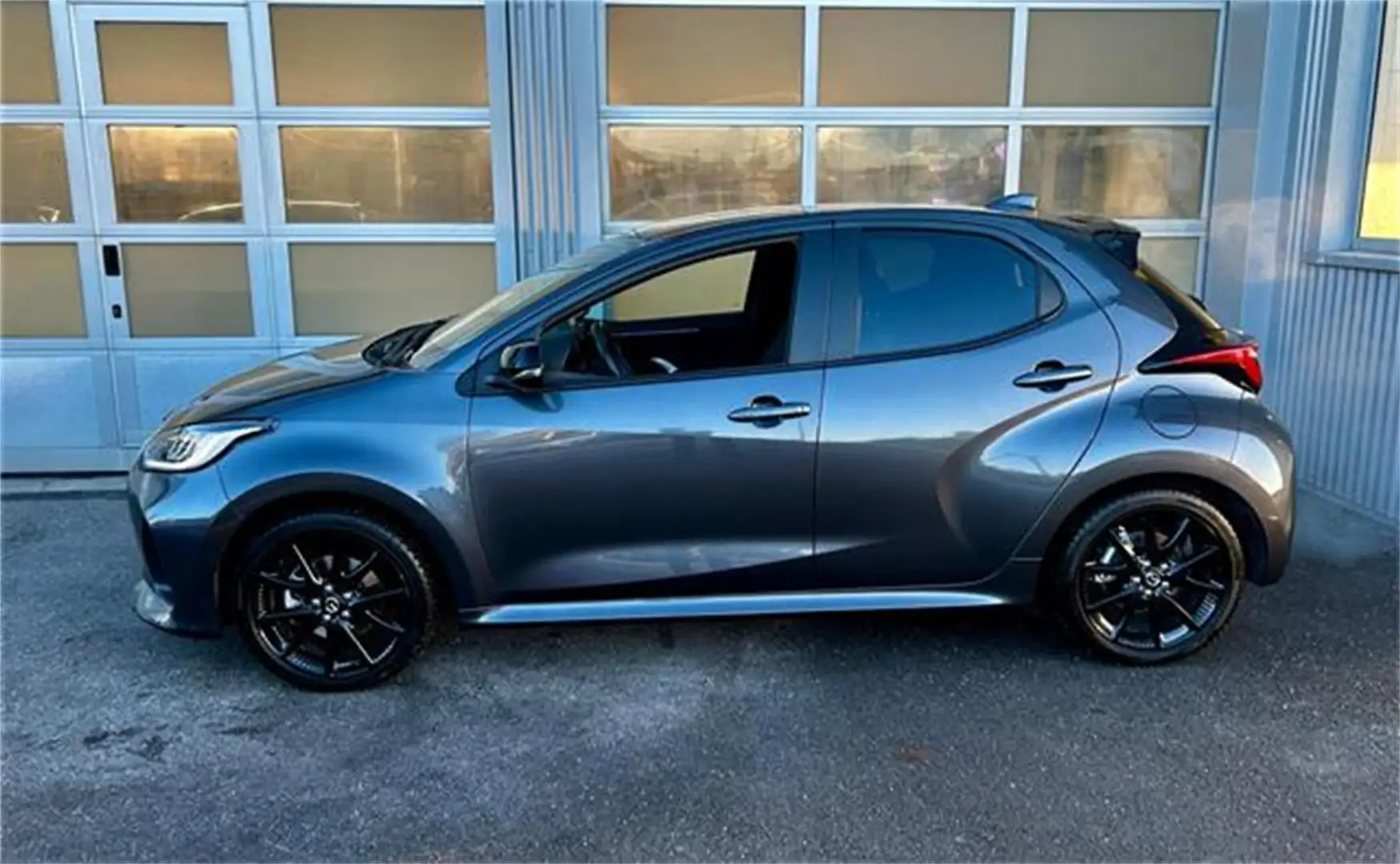 Mazda 2 Hybrid Homura Aut. Automatik Vollhybrid Grau - 2