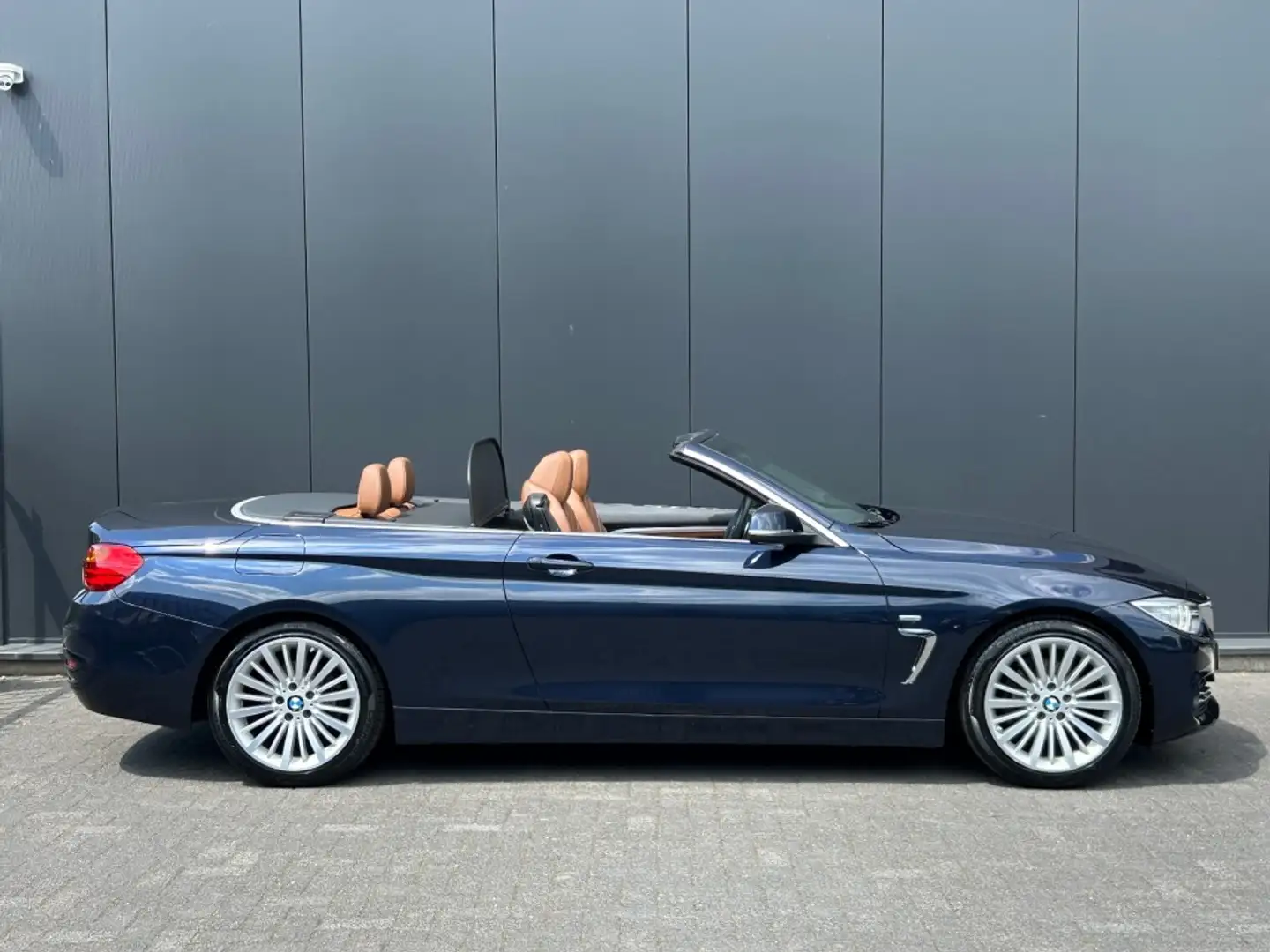 BMW 420 Cabrio 420i Leder Navi Xenon Sportstoelen Nekverwa Blauw - 2