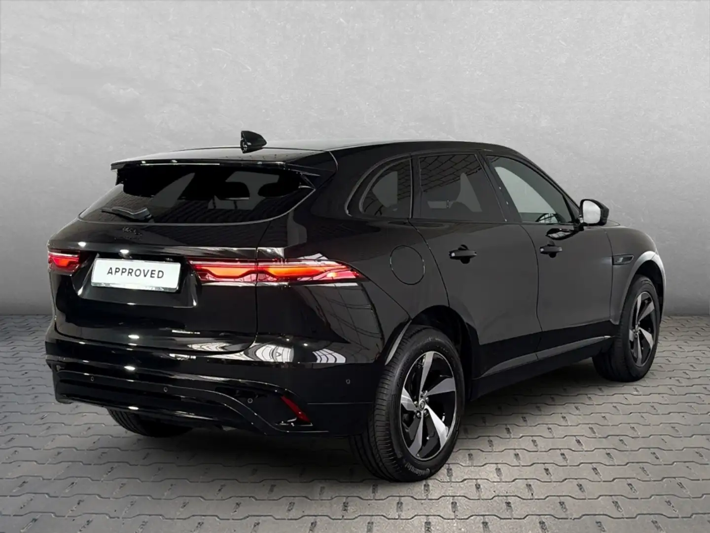 Jaguar F-Pace P400e SE R-Dynamic AWD Plug-In Hybrid AHK Noir - 2