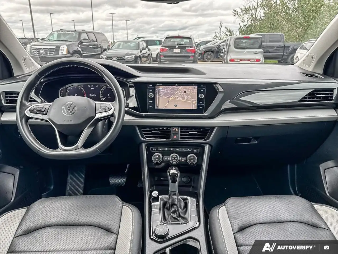 Volkswagen Taos снимка Volkswagen Taos