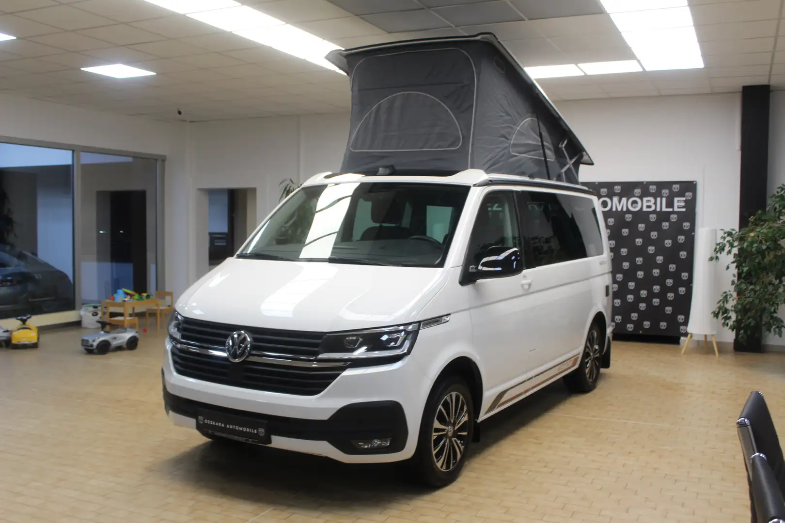 Volkswagen T6.1 California California Beach Camper Edition FWD Mini-Küche Weiß - 1