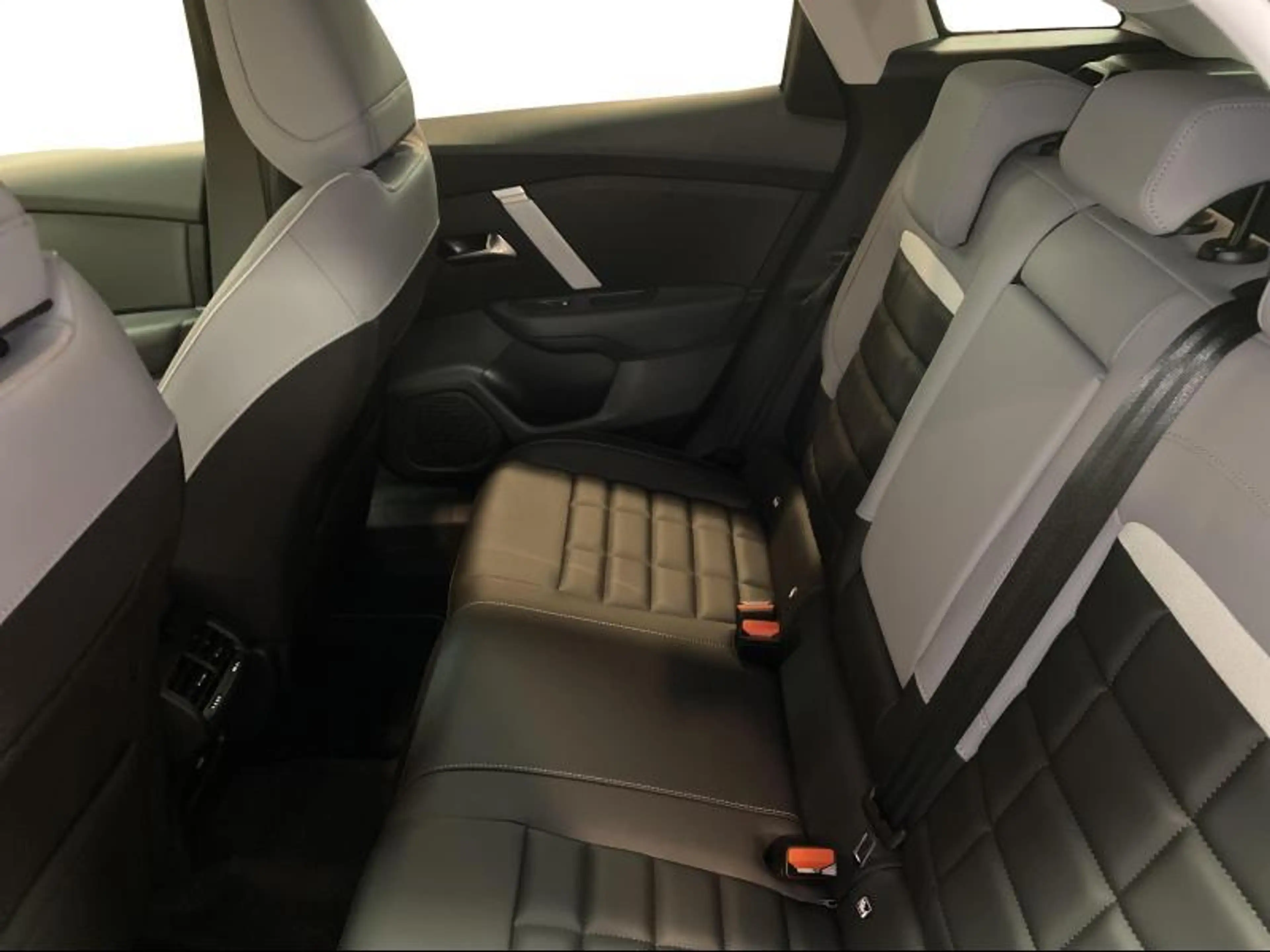 Citroen C4 MAX | Electric Extended Range — photo 12