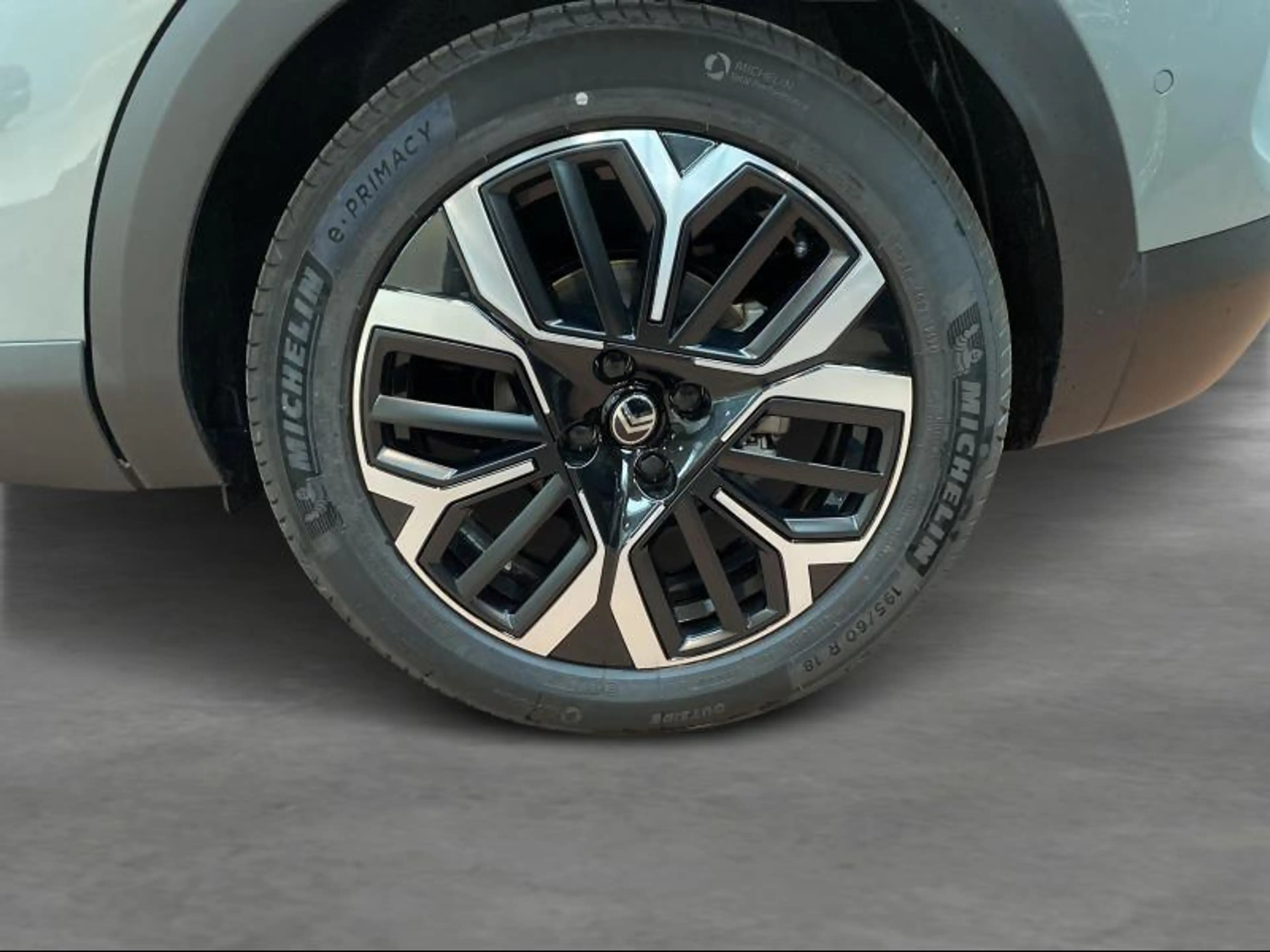 Citroen C4 MAX | Electric Extended Range — photo 10