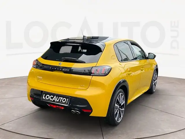 Peugeot 208 view 4