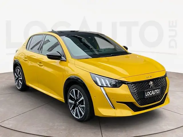 Peugeot 208 view 3
