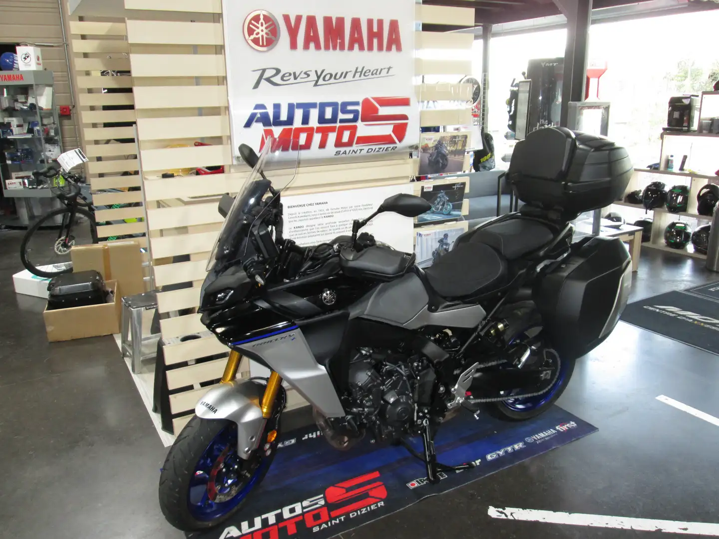 Yamaha Tracer 9 GT Albastru - 1