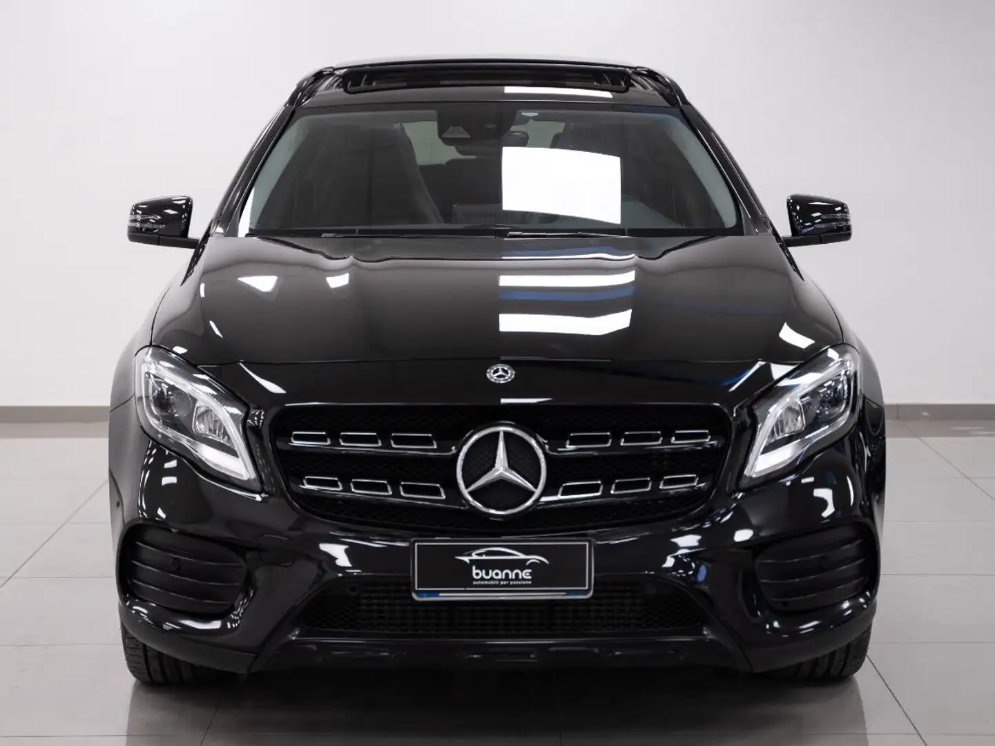 Mercedes-Benz 200 Premium night edition Noir - 1