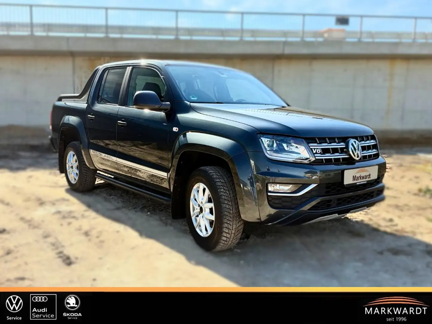 Volkswagen Amarok Dark Label DoubleCab 4Motion Gris - 1