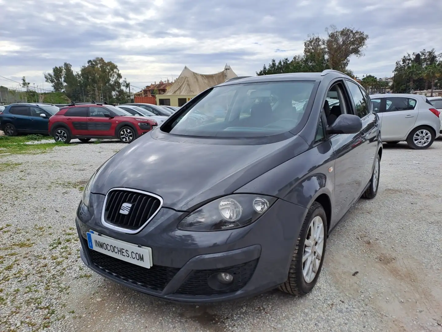 SEAT Altea XL 1.6TDI CR S&S Reference E-eco. Gris - 2