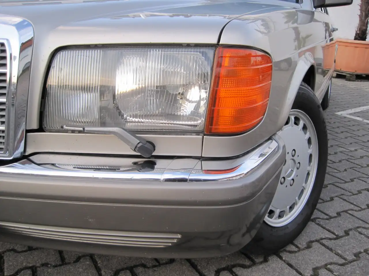 Mercedes-Benz 300 SE ( W126 ), foto 6