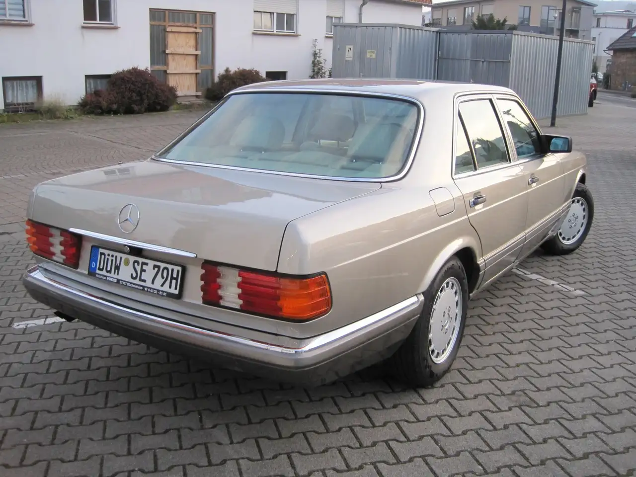Mercedes-Benz 300 SE ( W126 ), foto 3