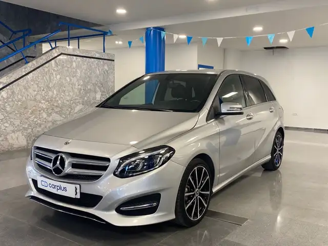 Mercedes-Benz B 180 180d