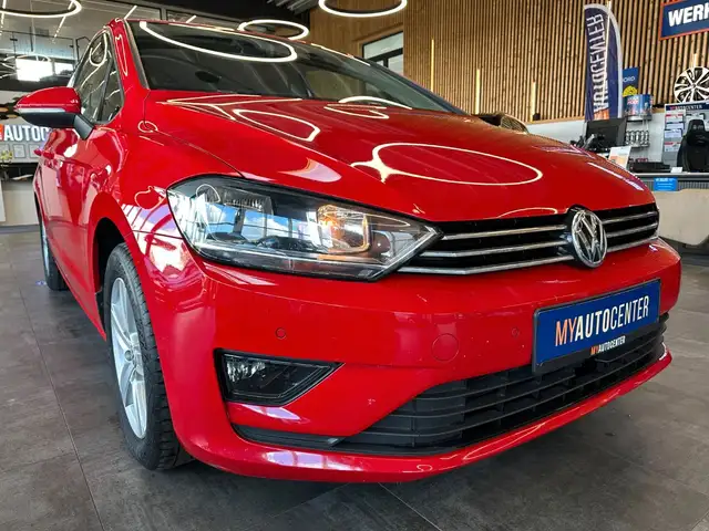 Volkswagen Golf Sportsvan view 3