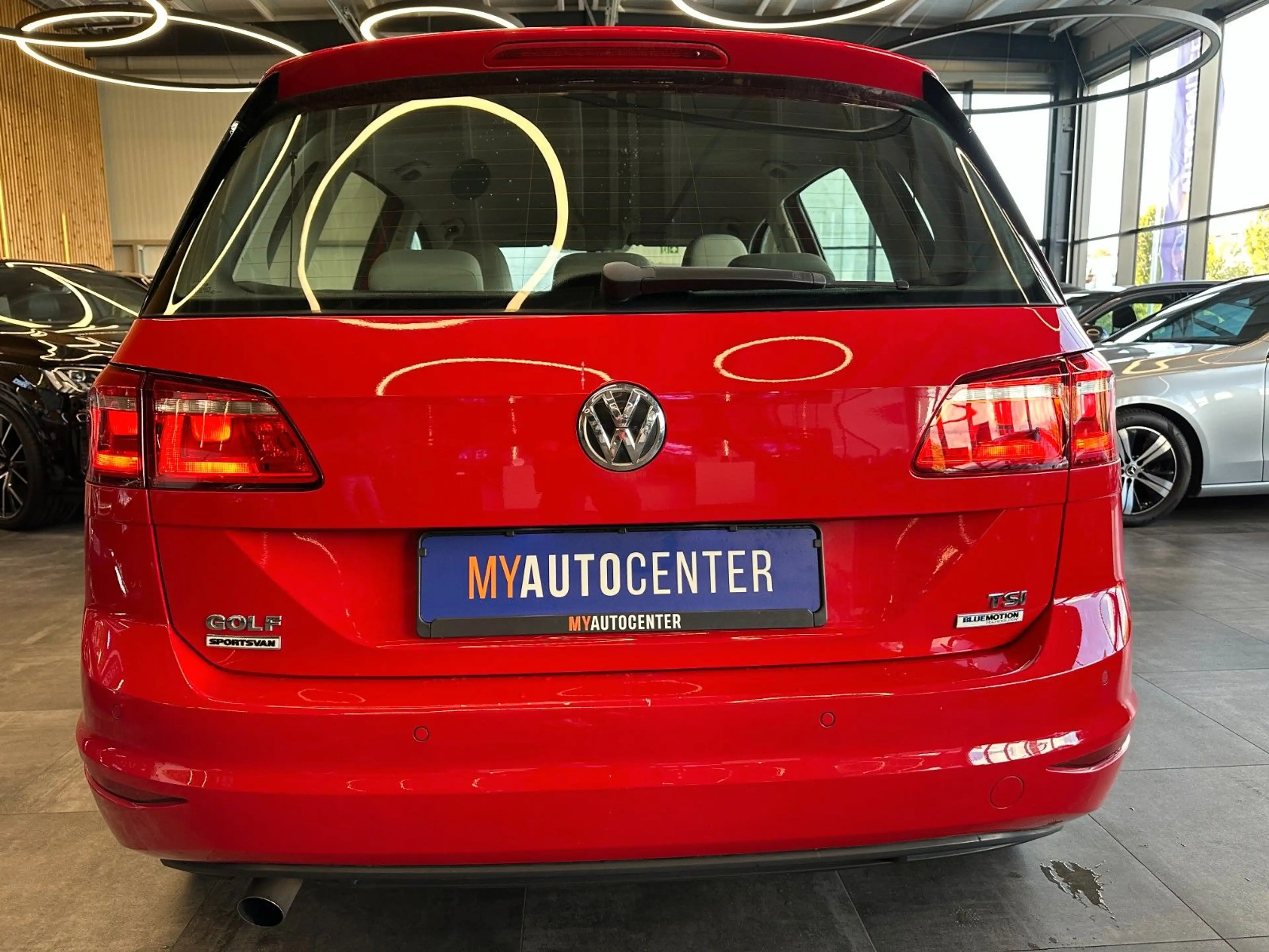 Volkswagen Golf Sportsvan *TEMPO*NAV*PDC*CAM*2-ZONEN*AHK* — photo 24