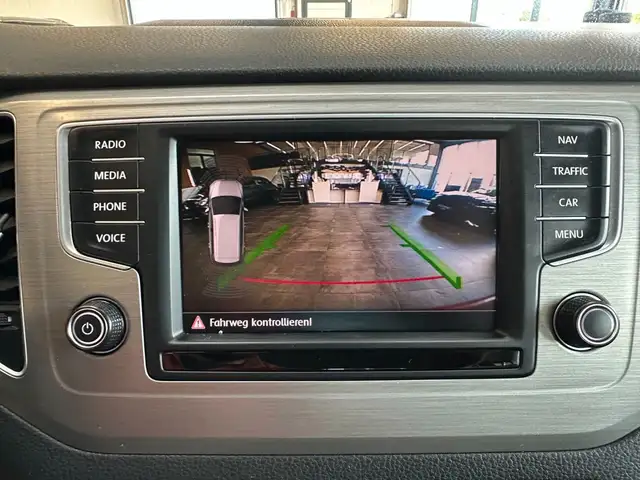 Volkswagen Golf Sportsvan view 15
