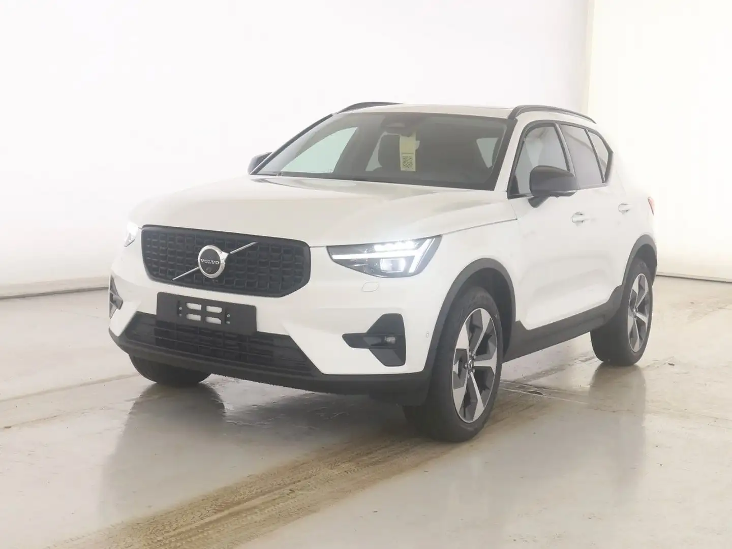 Volvo XC40 B4 Plus Dark 2WD Weiß - 1