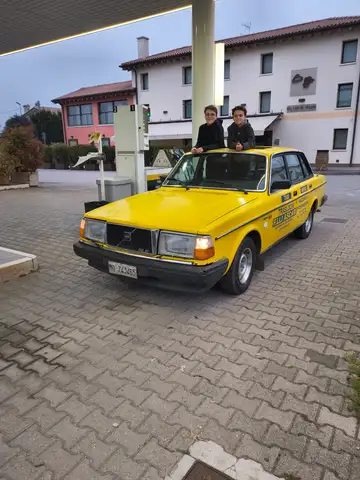 Volvo 244