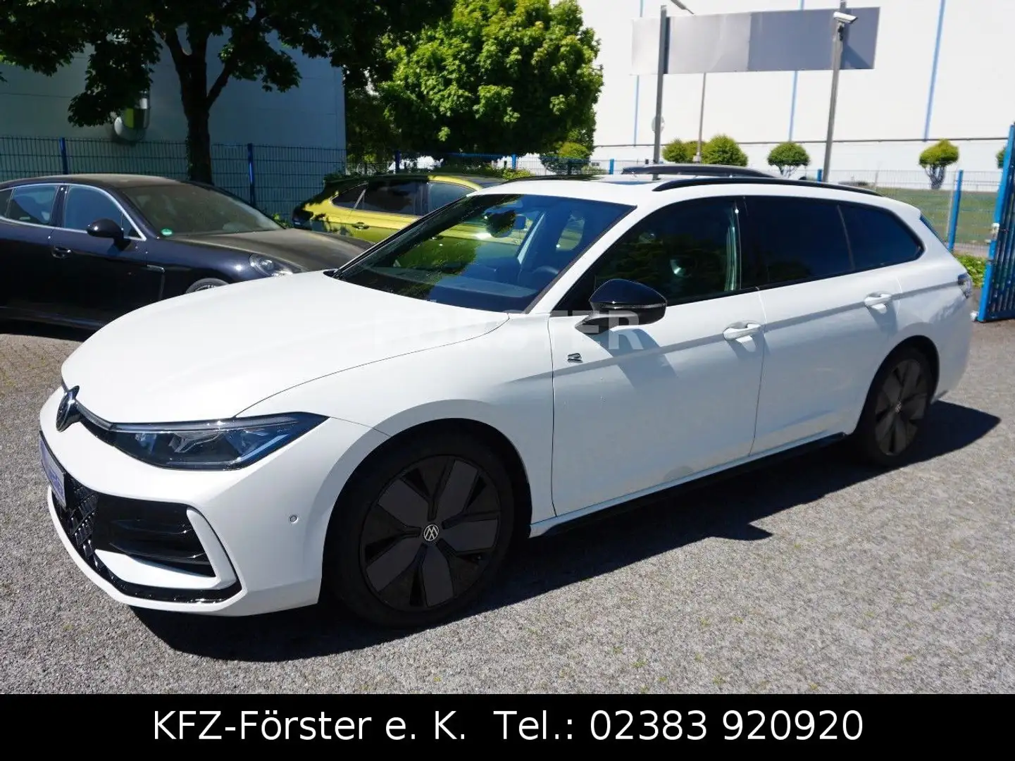 Volkswagen Passat Variant 2.0 TDI 110 kW R-line BlackStyle Blanc - 2