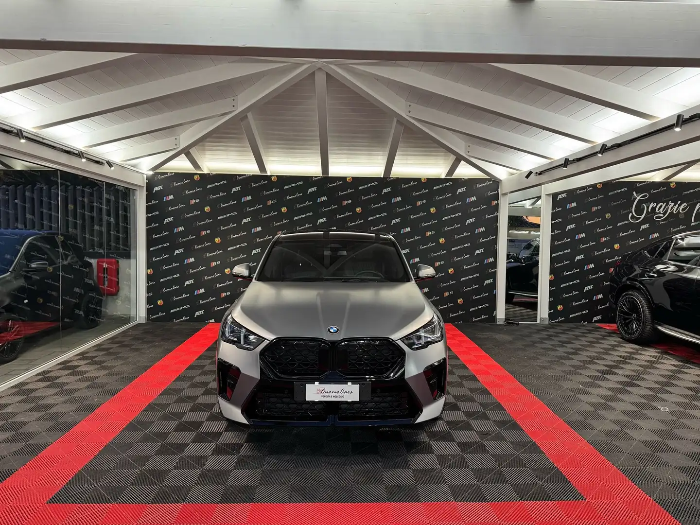 BMW X2 sDrive 18d Msport Grijs - 2