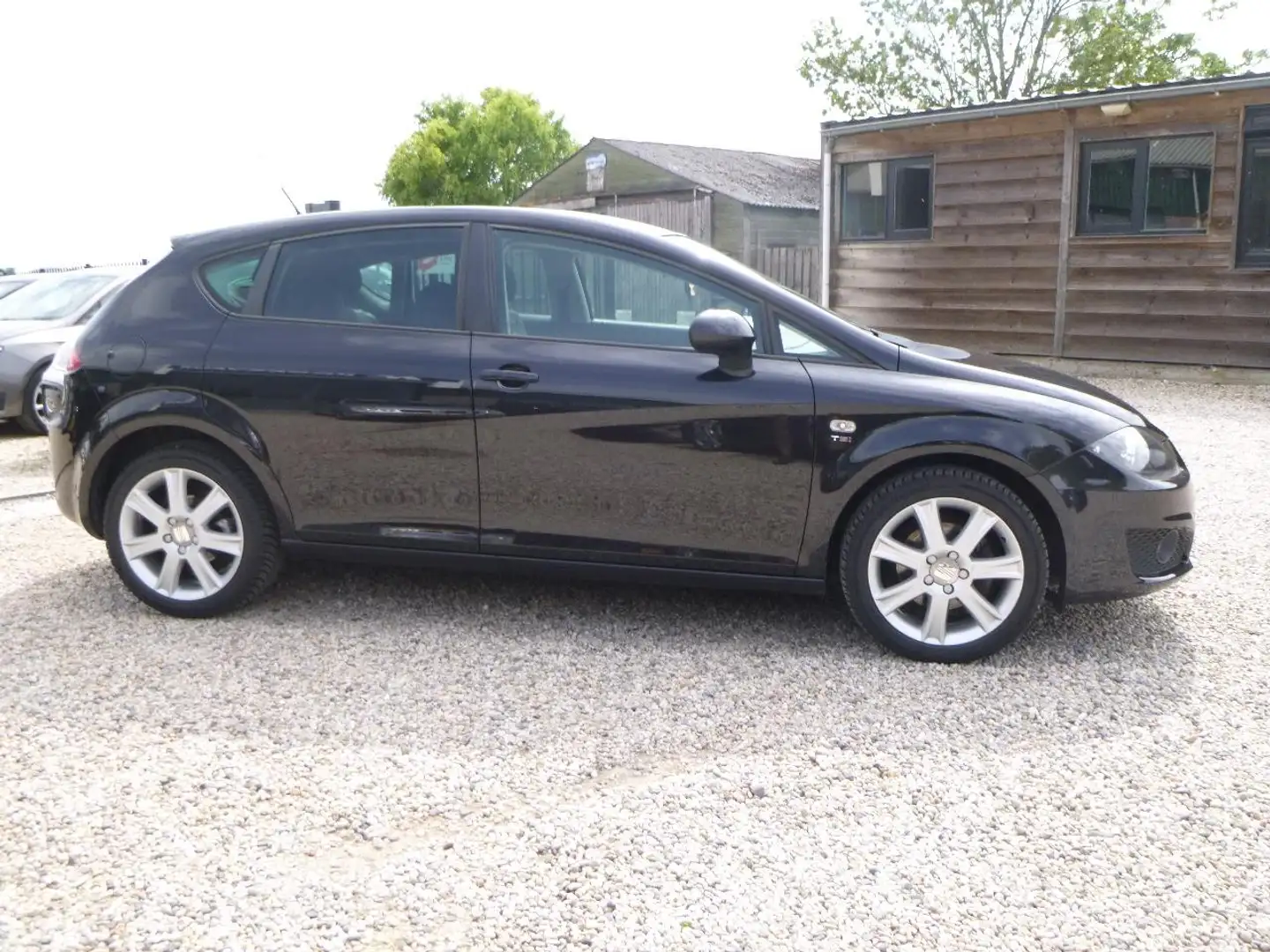 SEAT Leon 1.8 TFSI Businessline Zwart - 2