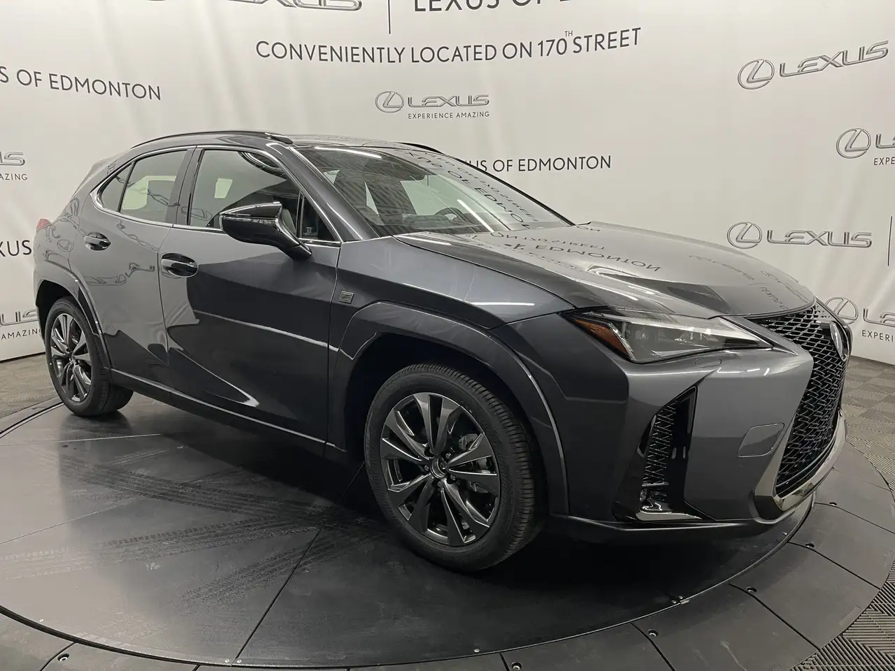 Lexus UX снимка Lexus UX