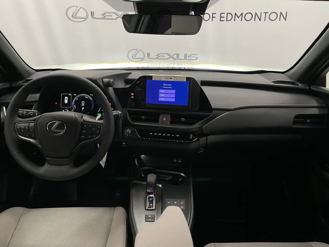 Lexus UX снимка Lexus UX
