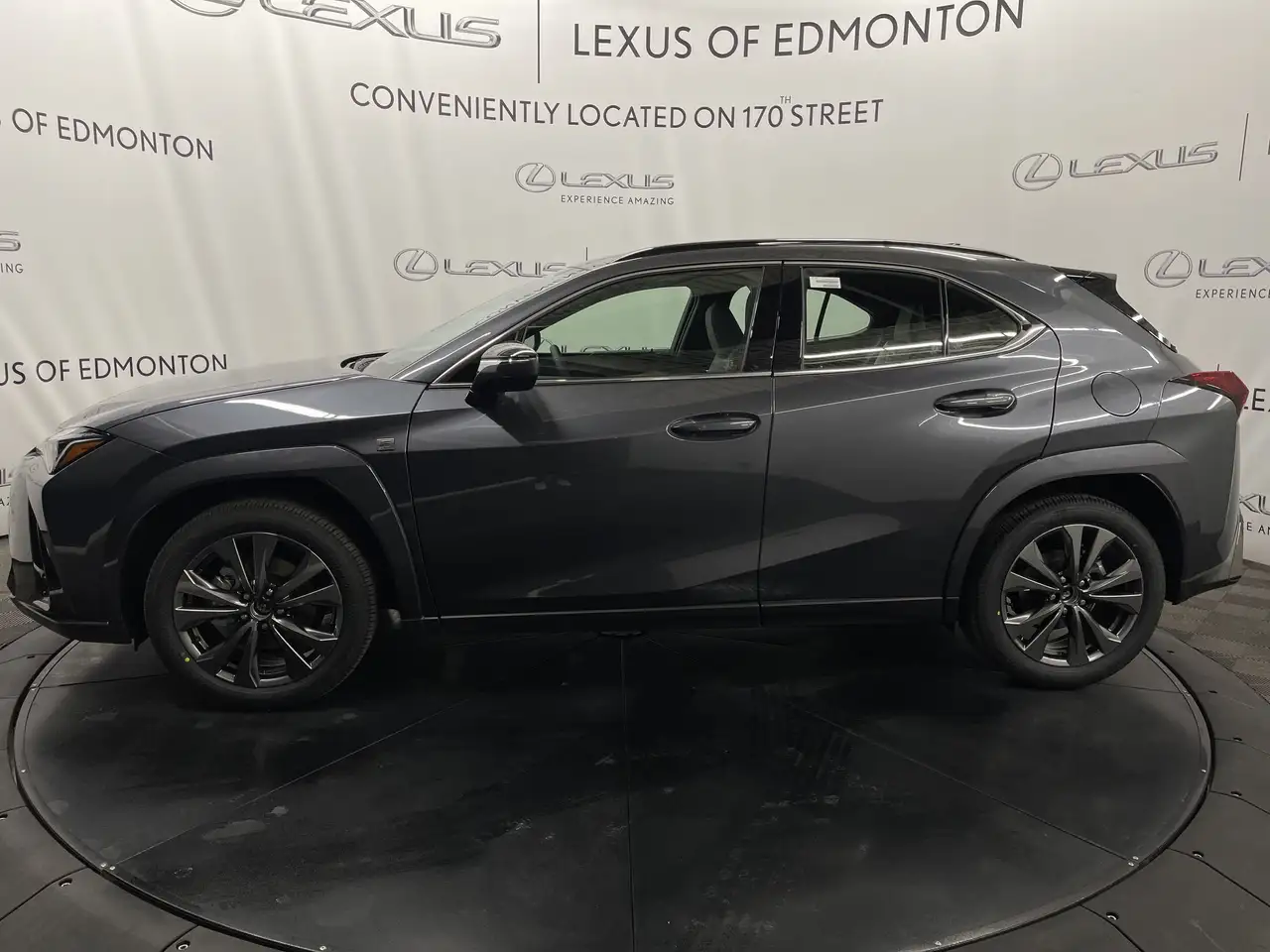 Lexus UX снимка Lexus UX