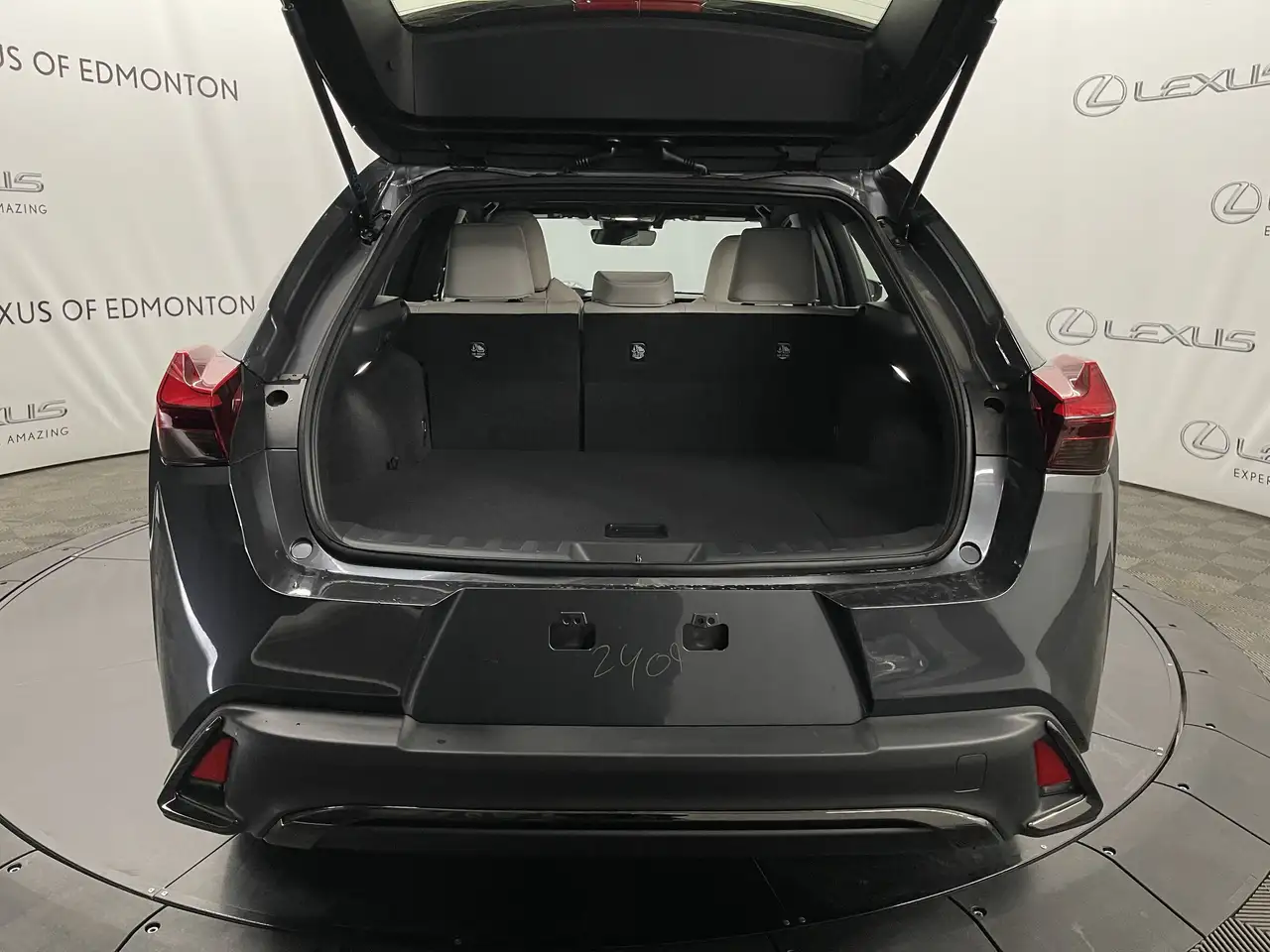 Lexus UX снимка Lexus UX