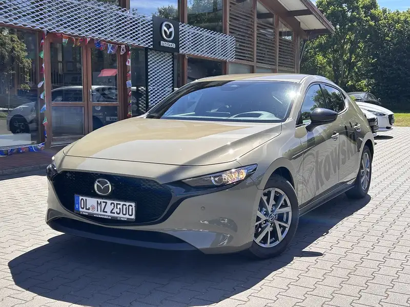 MAZDA 3